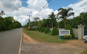 Sunshine Holiday Resort -Sella Kataragama
